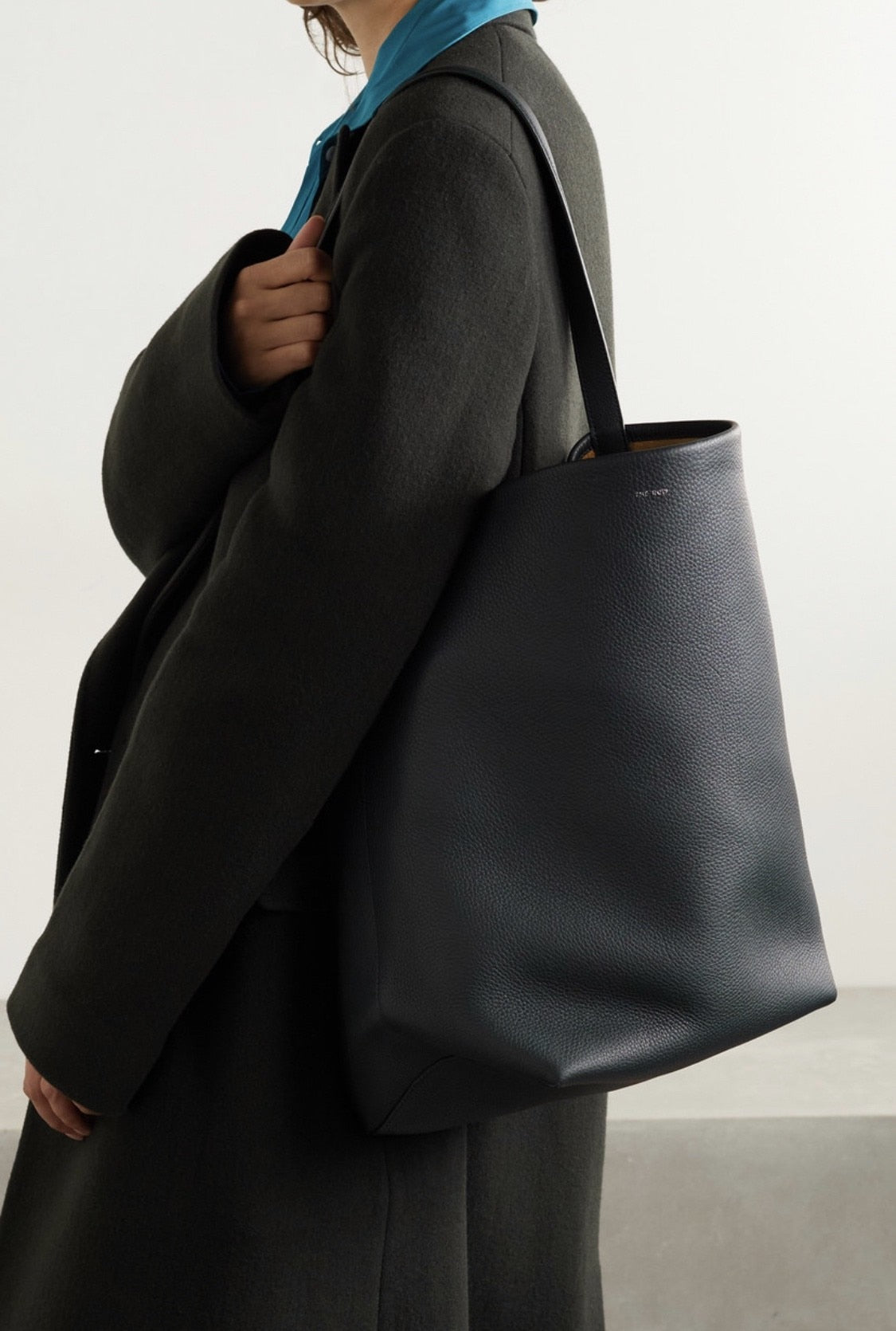 RowRuche Cowhide Leather Tote Bag