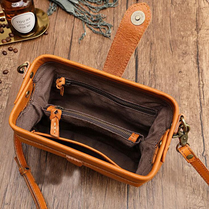 Alma Compact Doctor Bag in Italian Leather