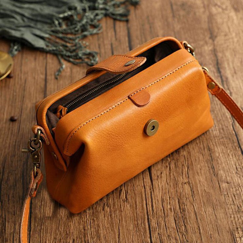 Alma Compact Doctor Bag in Italian Leather